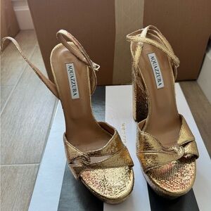Aquazzura, gold, glittery  peep toe sandal  size 39 1/2 like brand new!!!